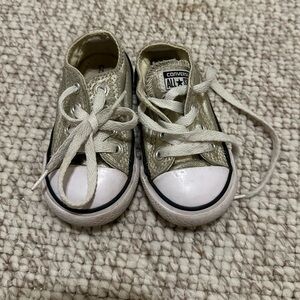 Gold converse